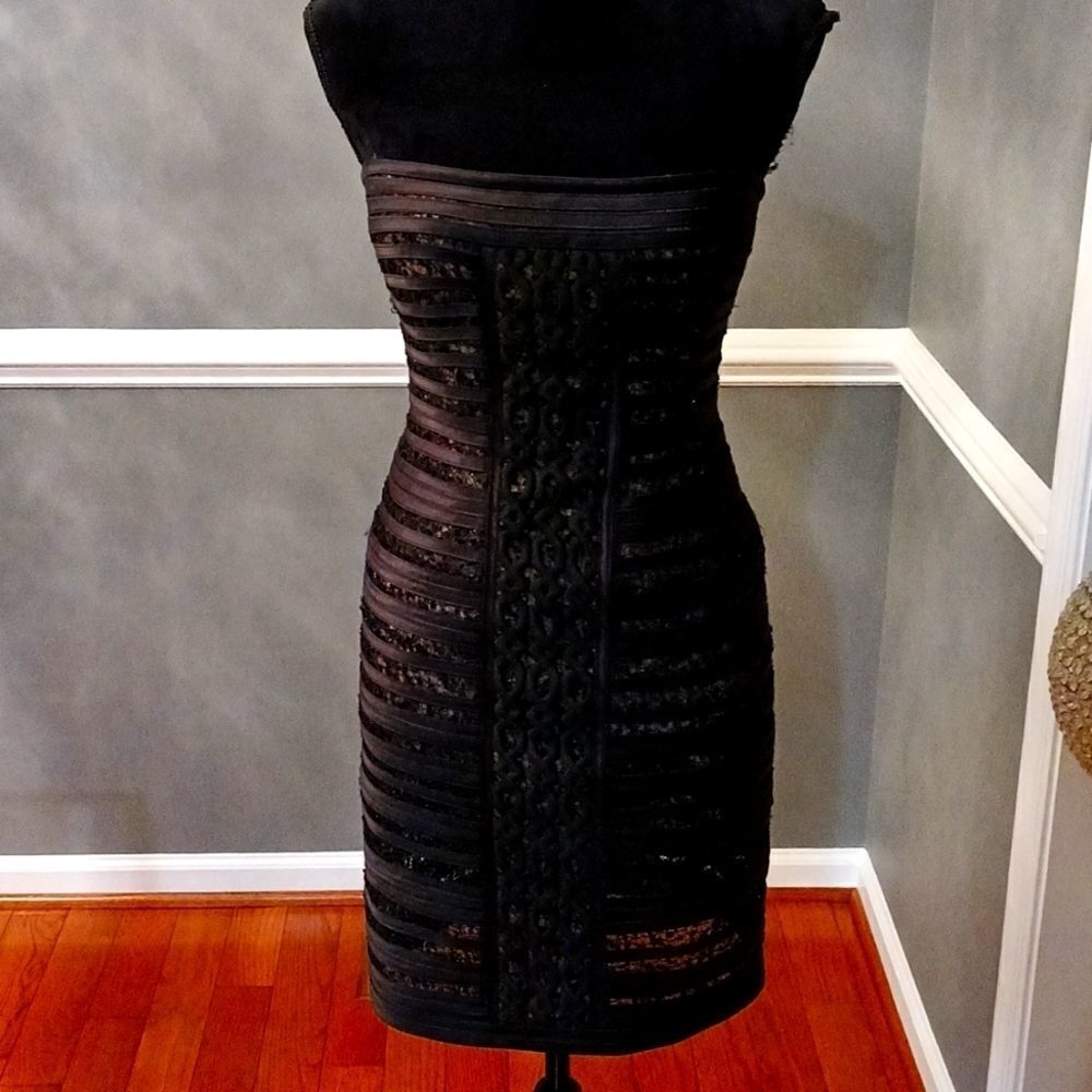 Bcbgmaxazria strapless dress size 6